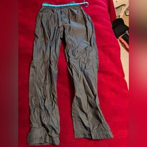 Woman's Columbia Rain Pants M